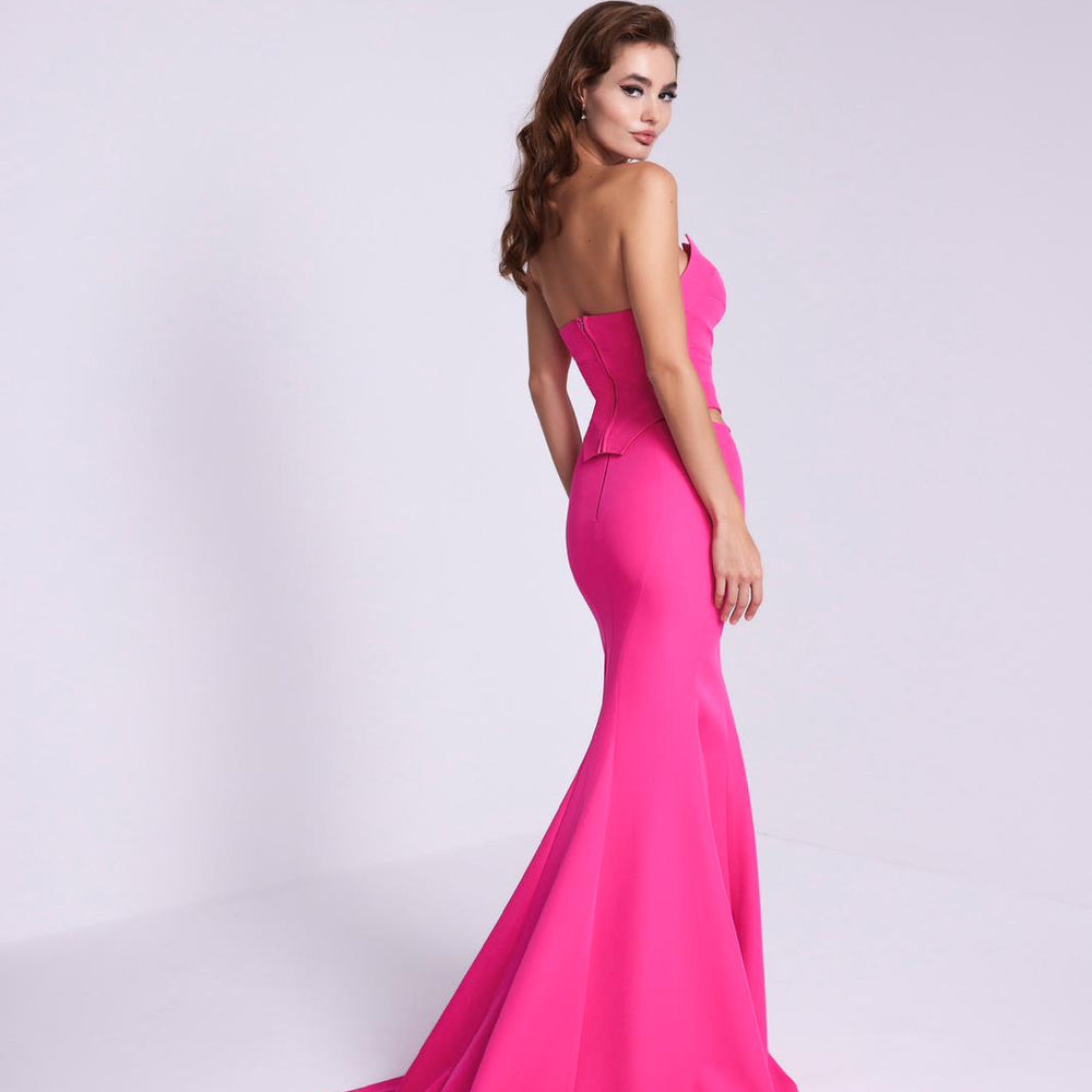
                      
                        Nour Fathallah 587
                      
                    
